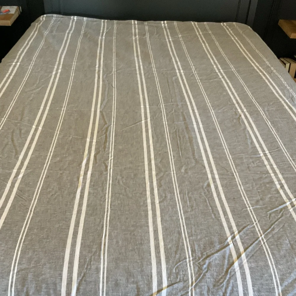 Rivet Maxwell stripe full/queen duvet set❤️❤️❤️❤️